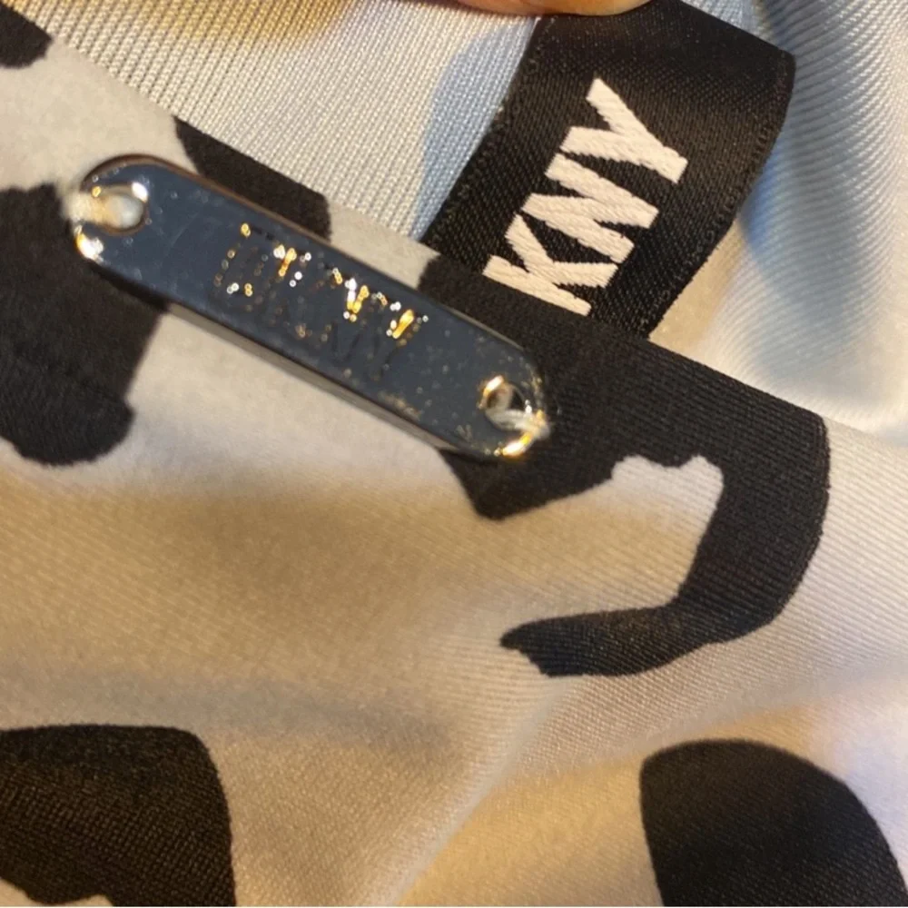 NWT DKNY Cheetah / Leopard Animal Print Hi Rise Bikini Size Top XL, Bottom Large - Picture 10 of 10